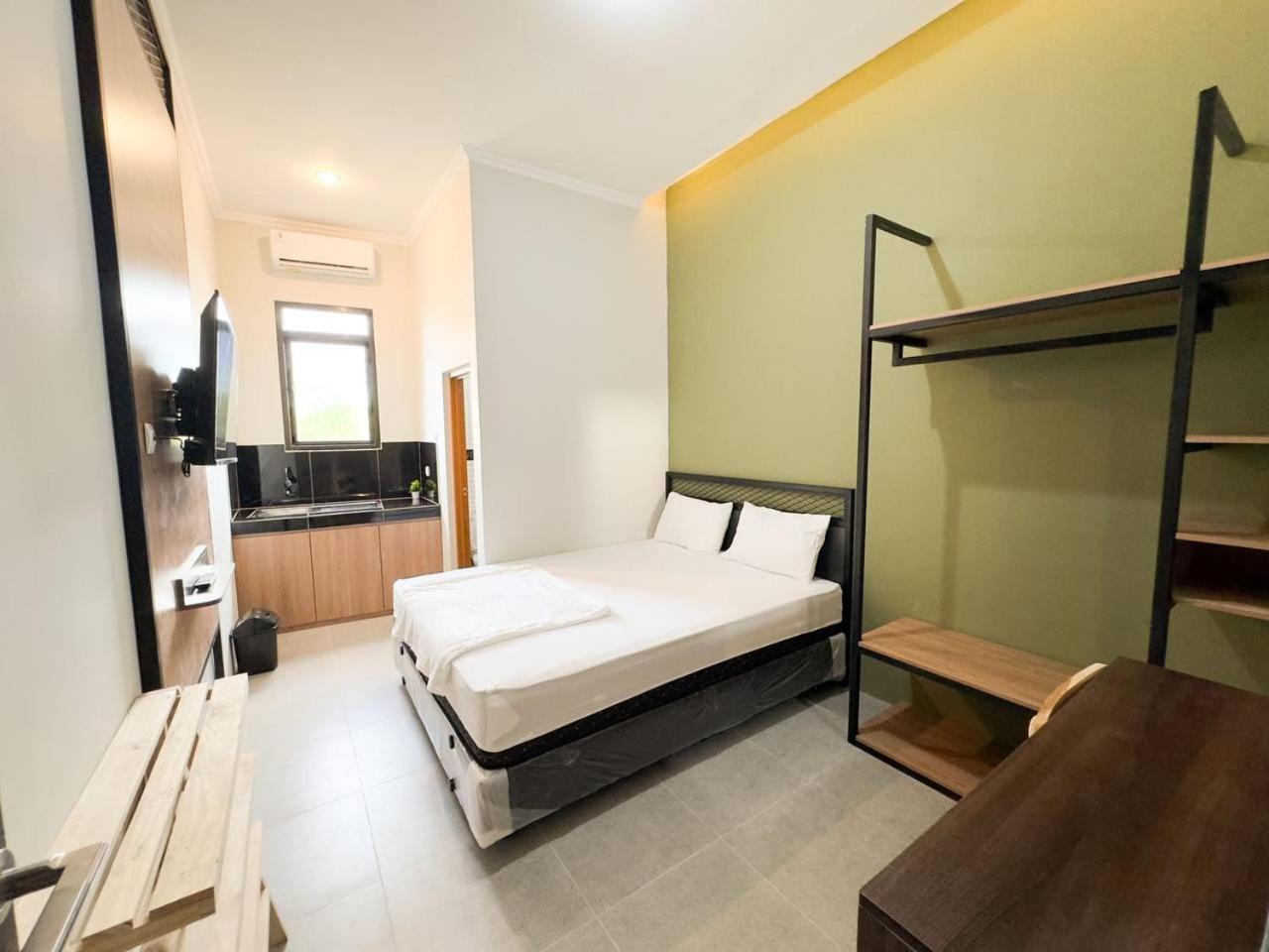 Ap Living Grand Kamala Lagoon Bekasi Esterno foto